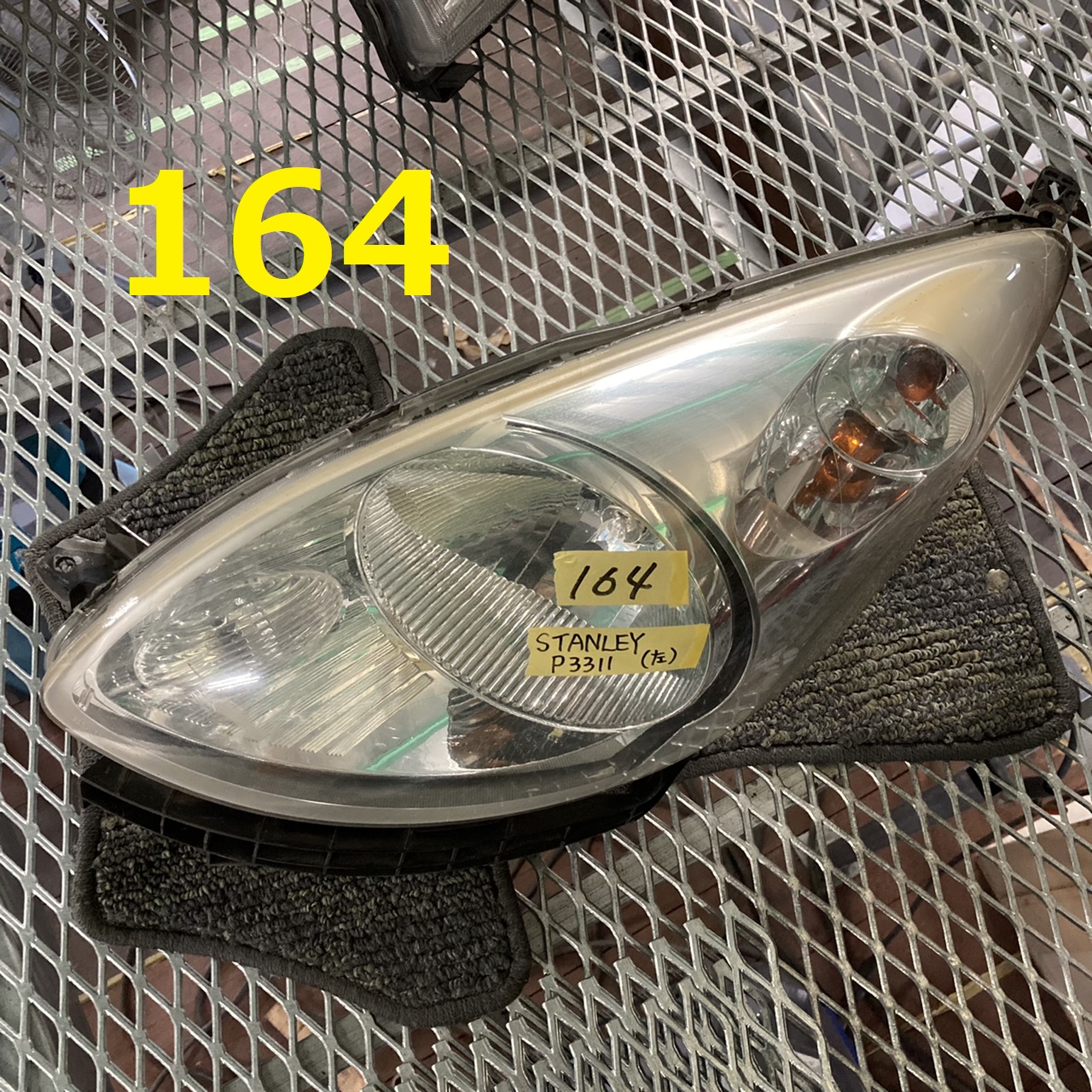 H15年 ライフ UA-JB5　左 ヘッドライト　ランプ STANLEY P3311 [ZNo:06000442] 754 3kurudepa=